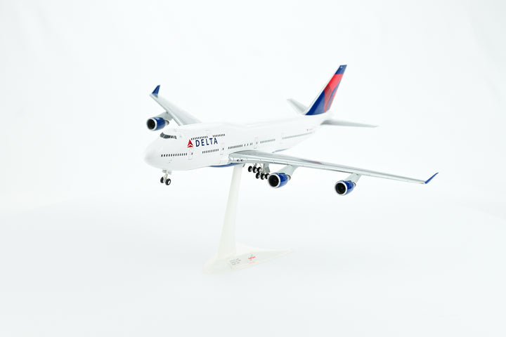 1:200 Delta Air Lines 747-400 N661US