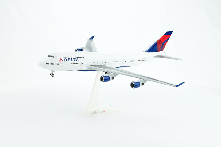 1:200 Delta Air Lines 747-400 N661US