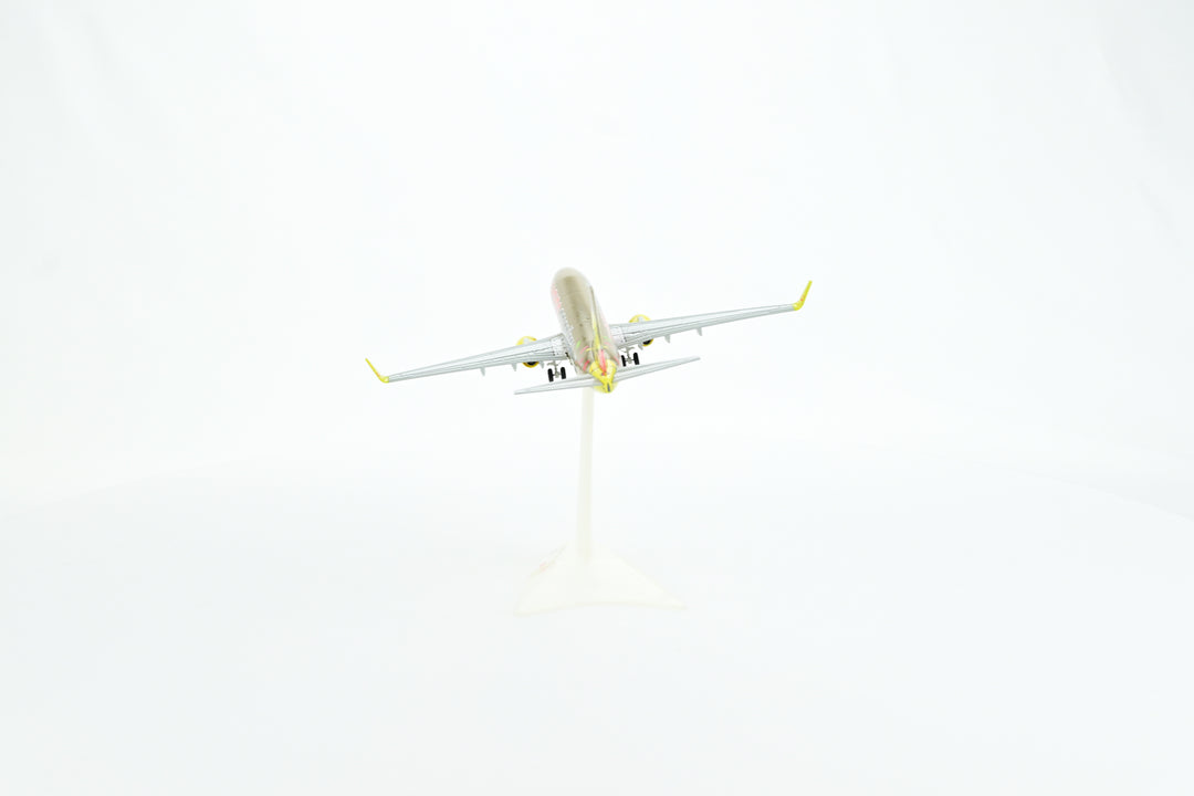 1:200 Tulfly 737-800 D-ATUD