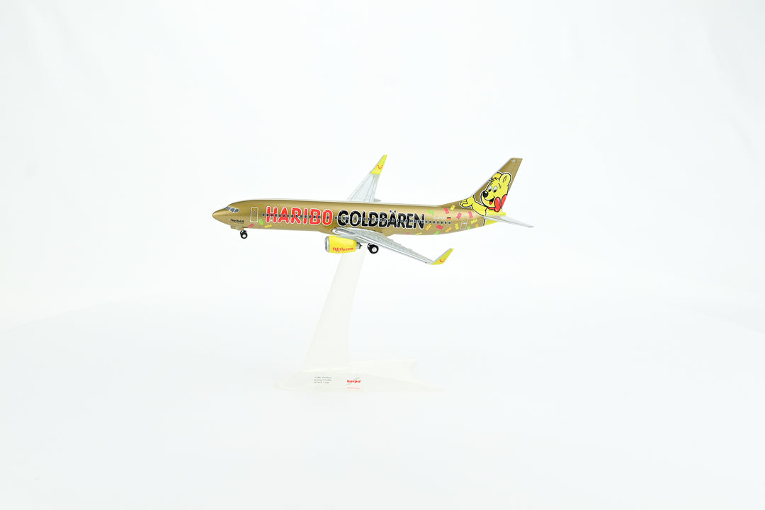 1:200 Tulfly 737-800 D-ATUD