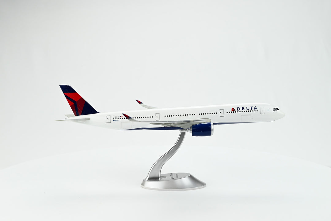 1:200 Delta Air Lines 350-900