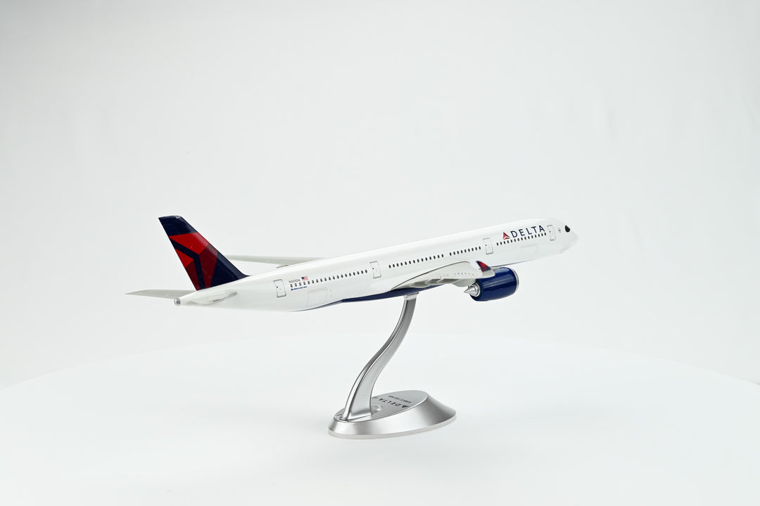 1:200 Delta Air Lines 350-900