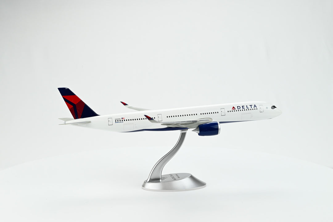 1:200 Delta Air Lines 350-900