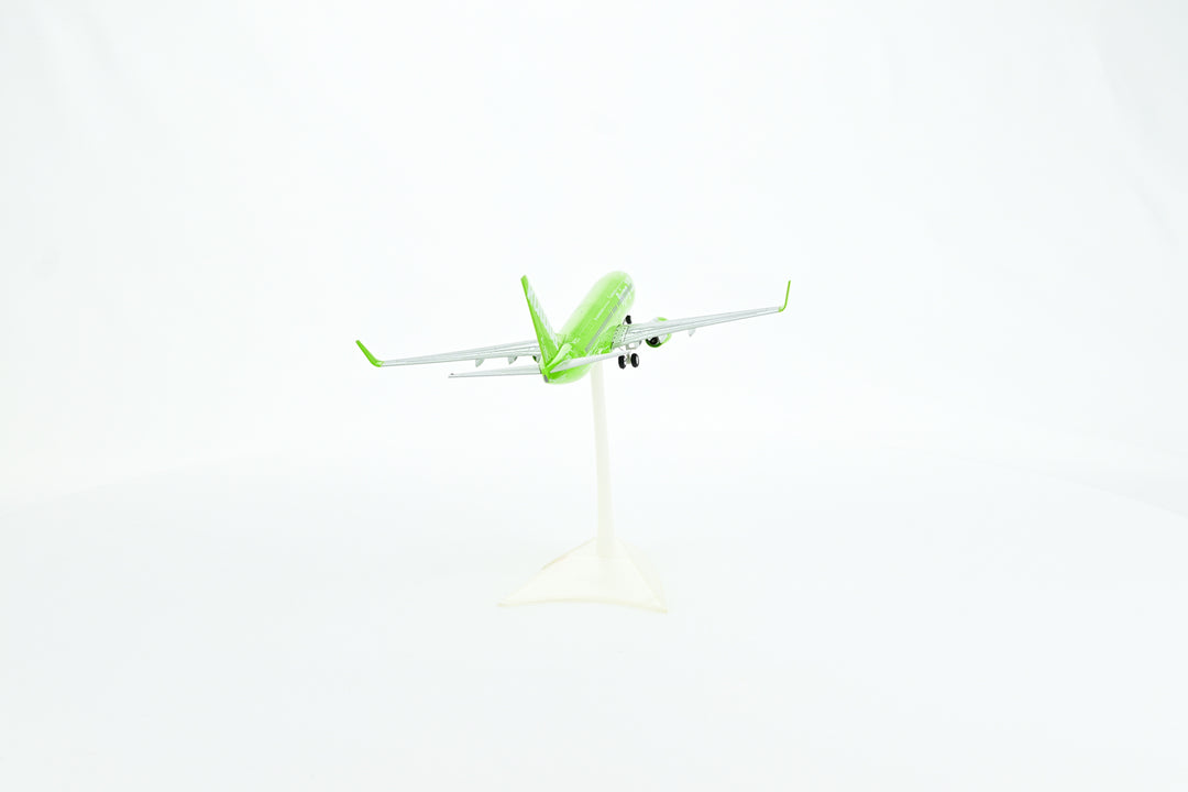 1:200 Kulula 737-800 ZS-ZWP