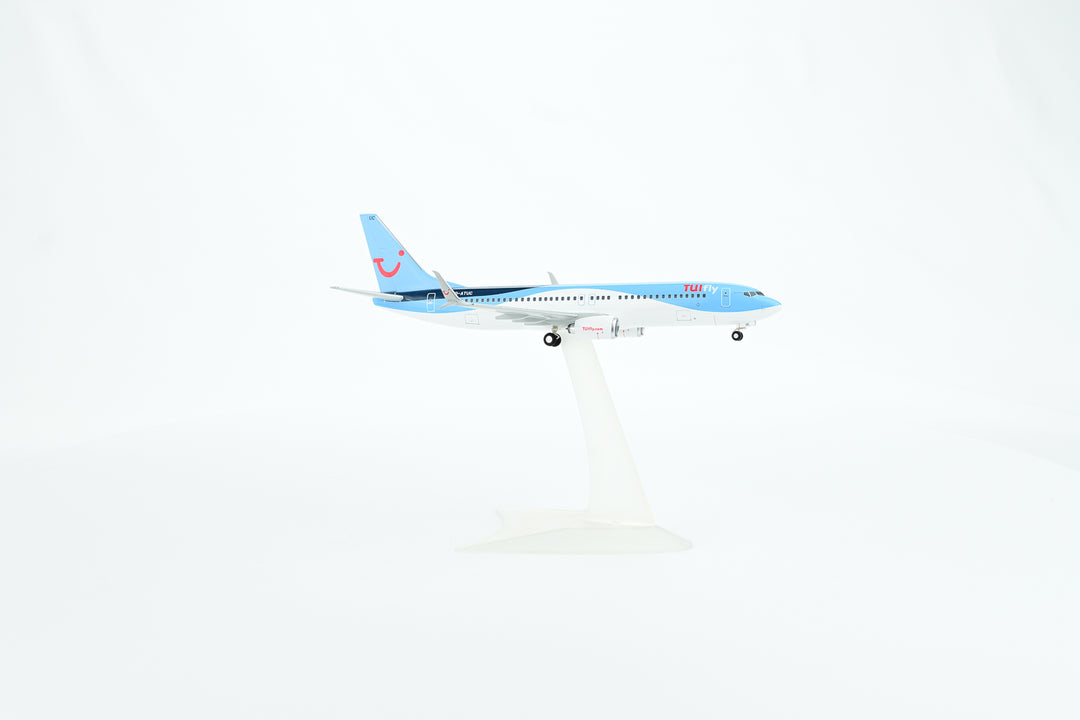 1:200 Tulfly 737-800 D-ATUC