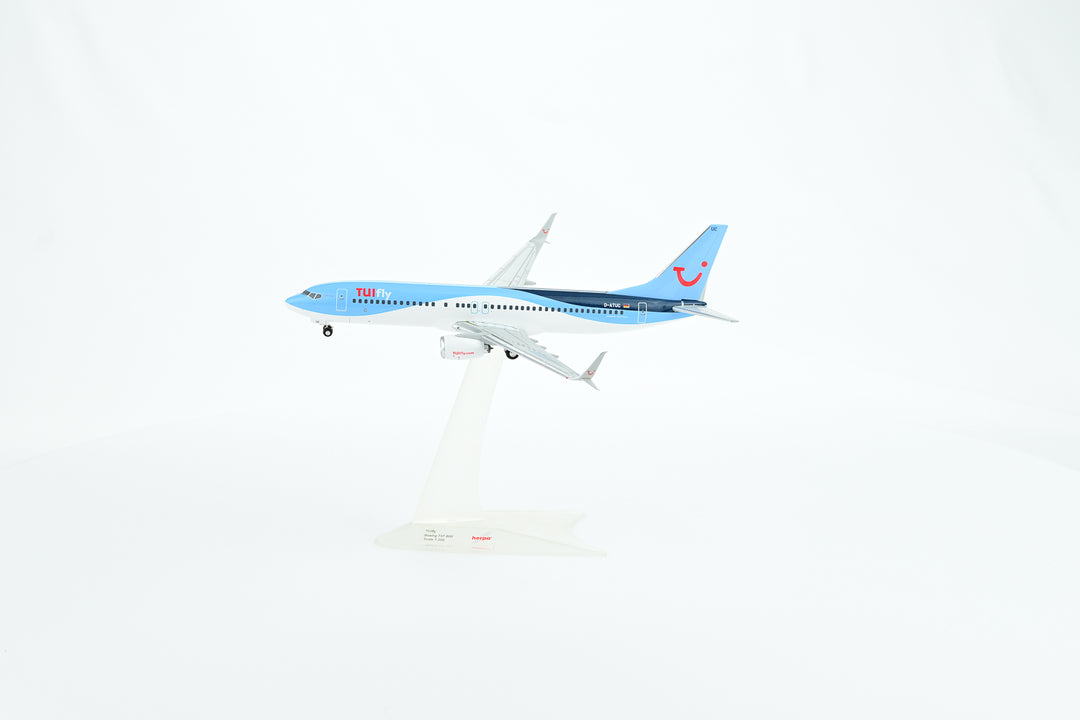 1:200 Tulfly 737-800 D-ATUC