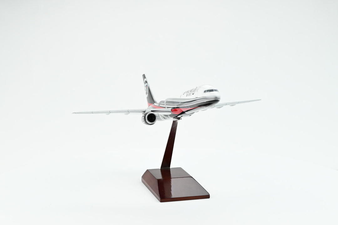 1:130 SF Express 757-200PCF