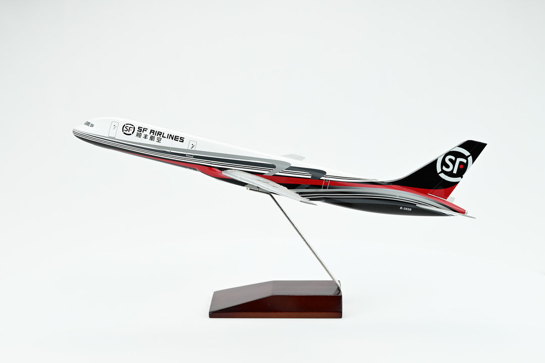 1:130 SF Express 757-200PCF