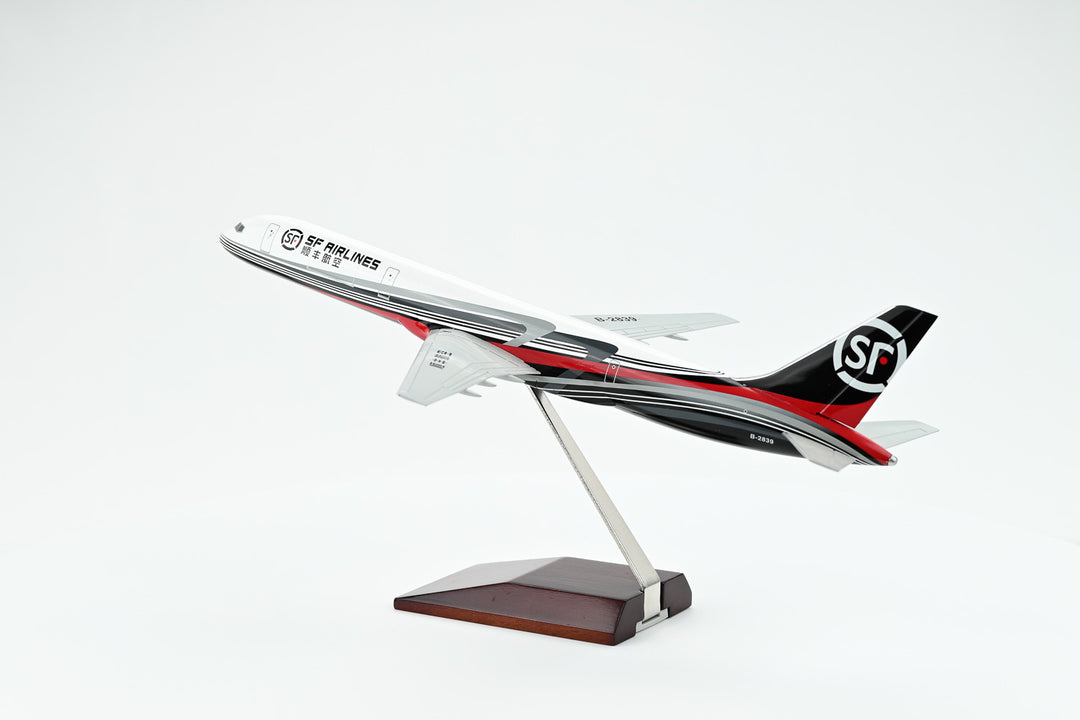 1:130 SF Express 757-200PCF