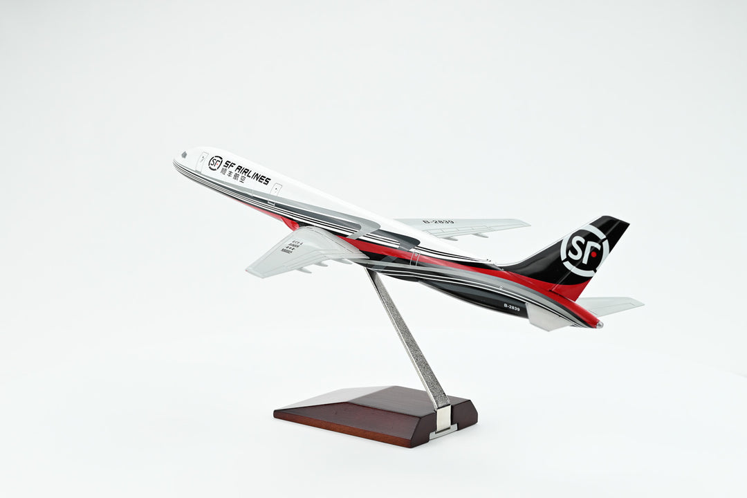 1:130 SF Express 757-200PCF