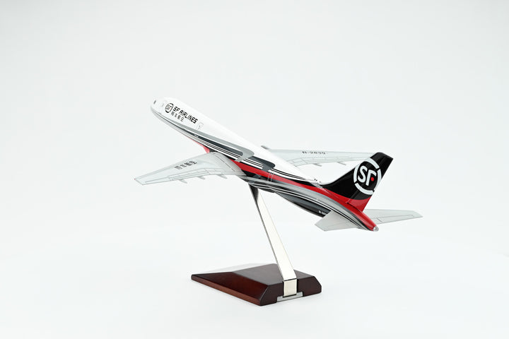 1:130 SF Express 757-200PCF