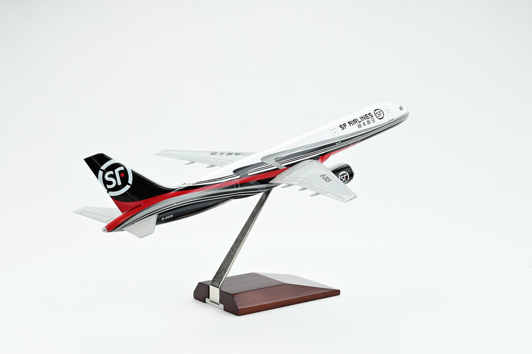 1:130 SF Express 757-200PCF