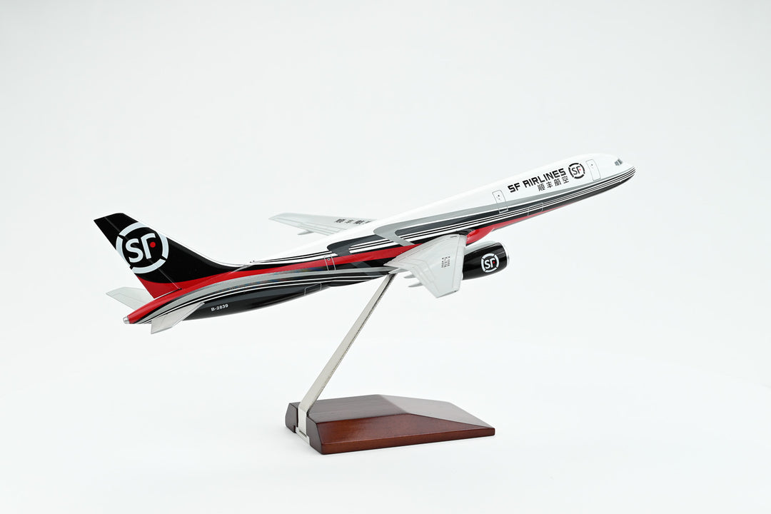 1:130 SF Express 757-200PCF