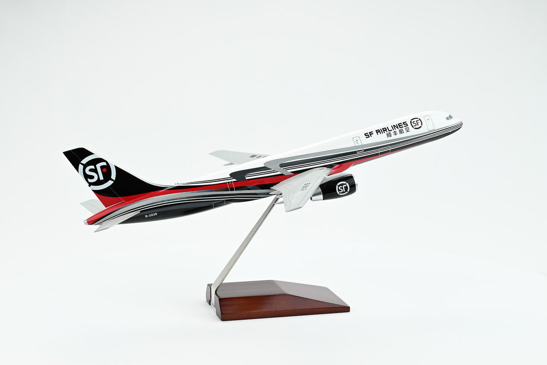 1:130 SF Express 757-200PCF