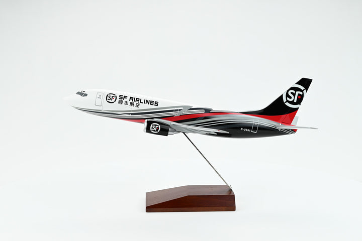 1:100 SF Express 737-300F