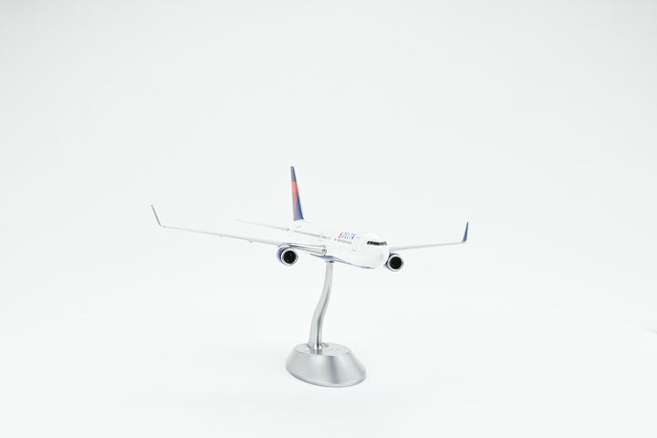 1:200 Delta Air Lines 767-300ER