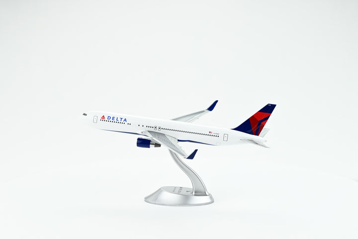 1:200 Delta Air Lines 767-300ER