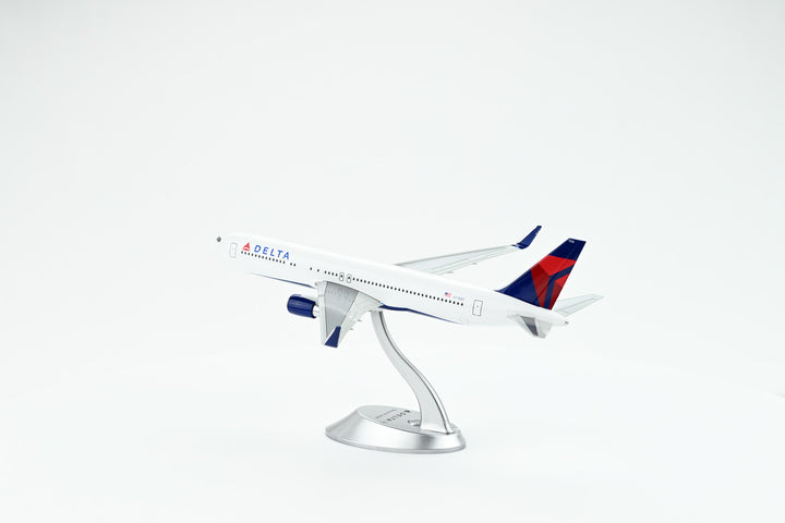 1:200 Delta Air Lines 767-300ER