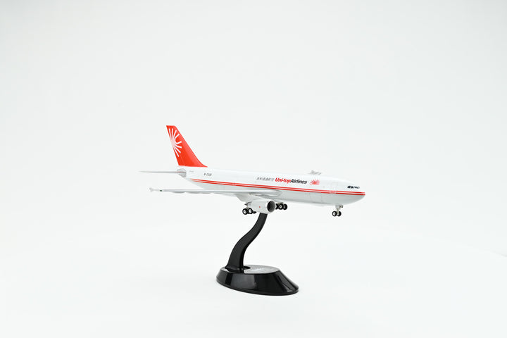 1:200 Uni-top Airlines A300-600BCF