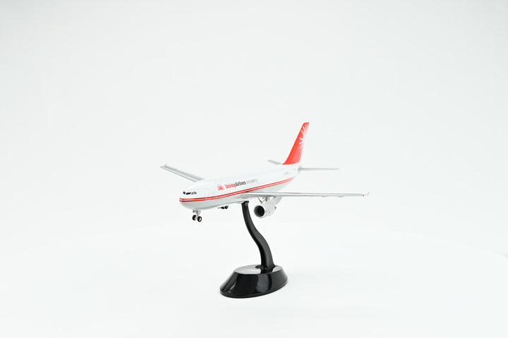 1:200 Uni-top Airlines A300-600BCF