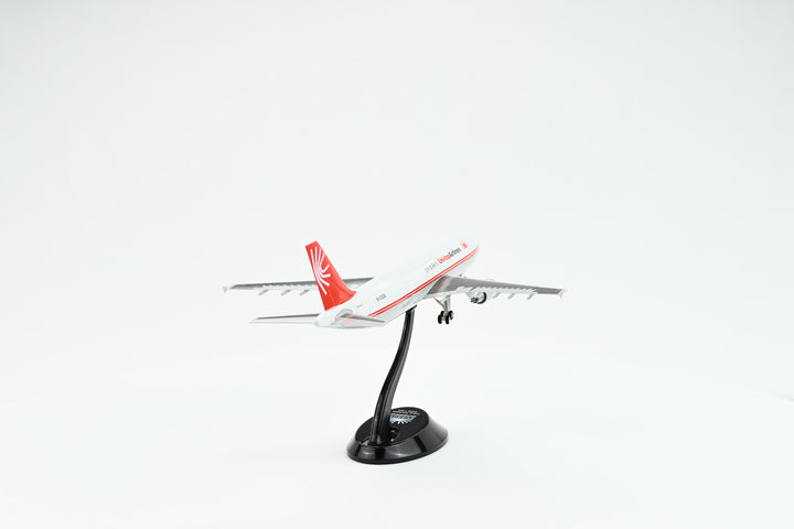 1:200 Uni-top Airlines A300-600BCF