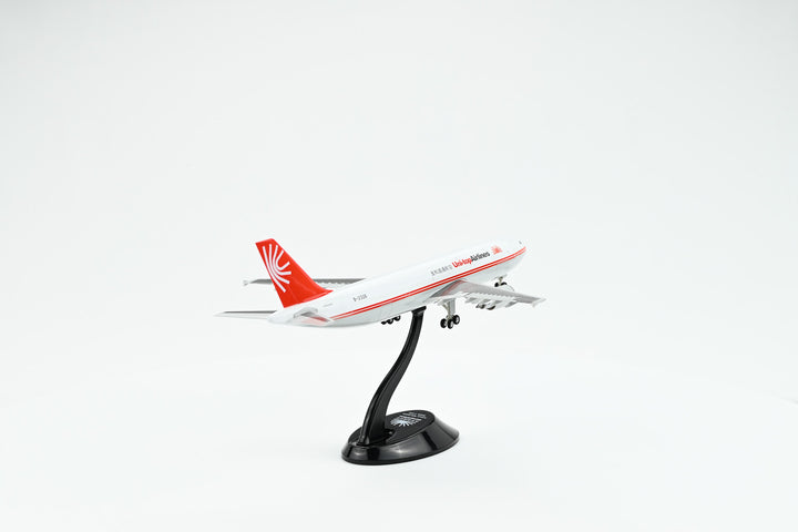 1:200 Uni-top Airlines A300-600BCF