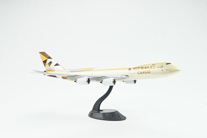 1:200 Etihad 747-8F