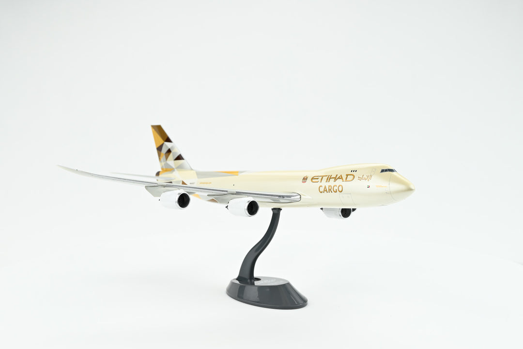 1:200 Etihad 747-8F