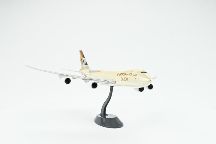 1:200 Etihad 747-8F