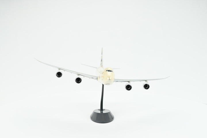 1:200 Etihad 747-8F