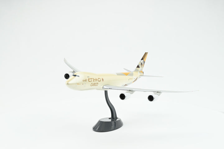 1:200 Etihad 747-8F