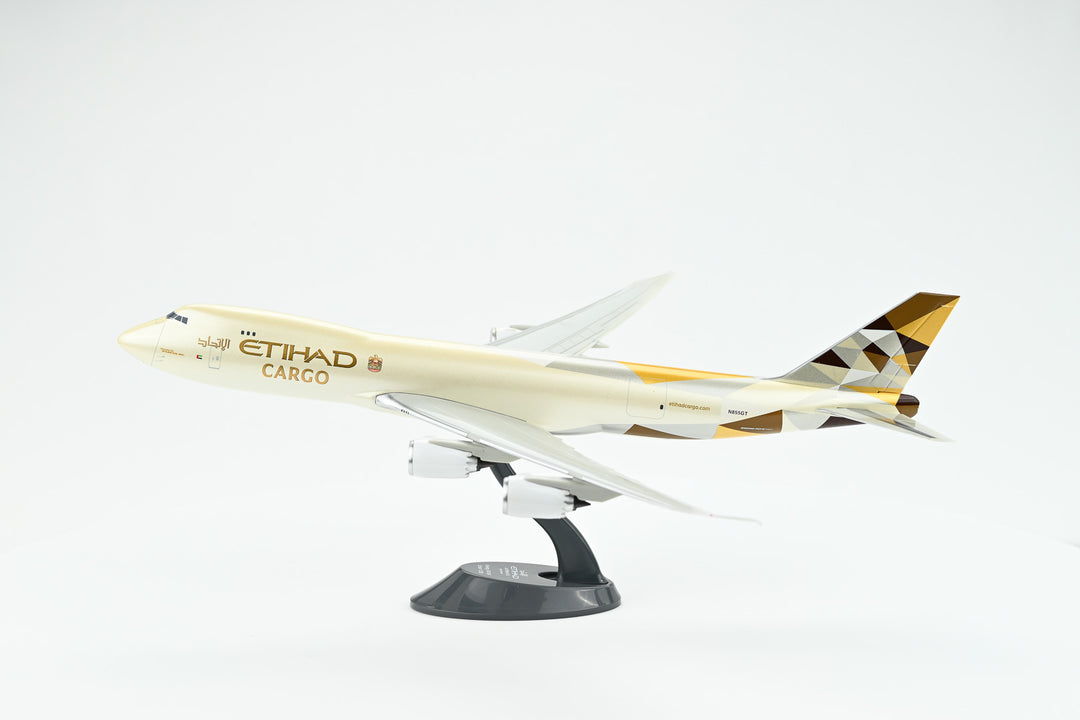 1:200 Etihad 747-8F