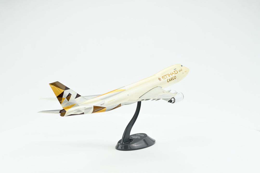 1:200 Etihad 747-8F