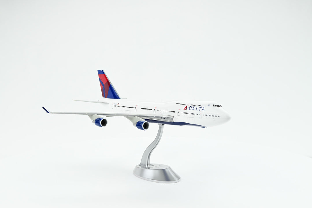 1:200 Delta Air Lines 747-400