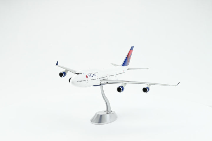 1:200 Delta Air Lines 747-400