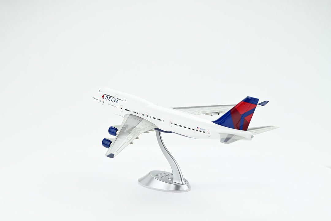 1:200 Delta Air Lines 747-400