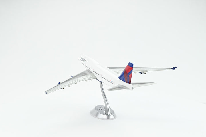 1:200 Delta Air Lines 747-400