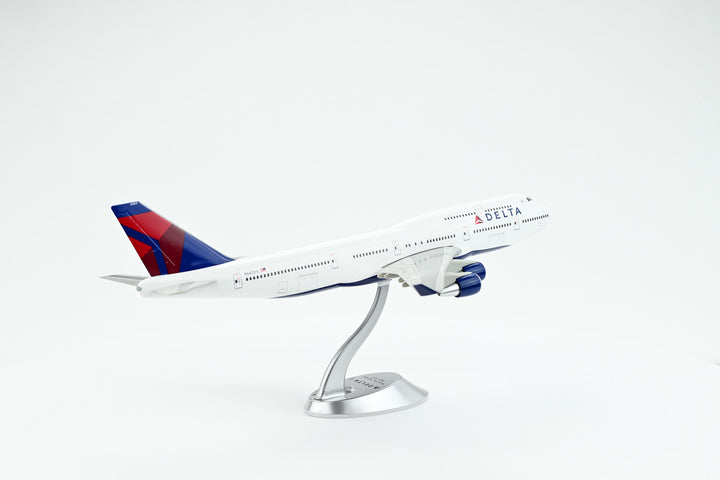 1:200 Delta Air Lines 747-400