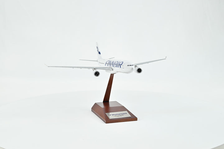 1:200 Finnair 330-300