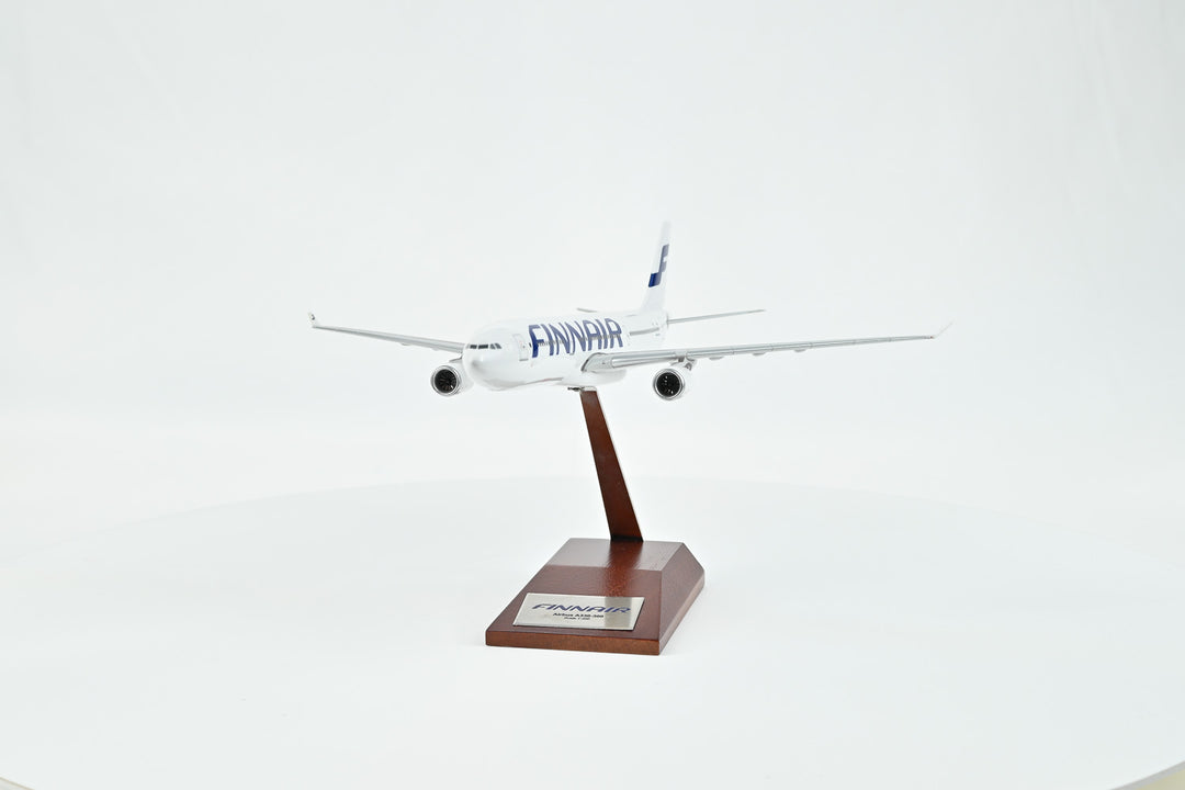 1:200 Finnair 330-300