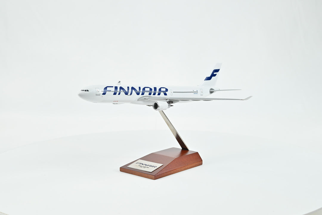 1:200 Finnair 330-300