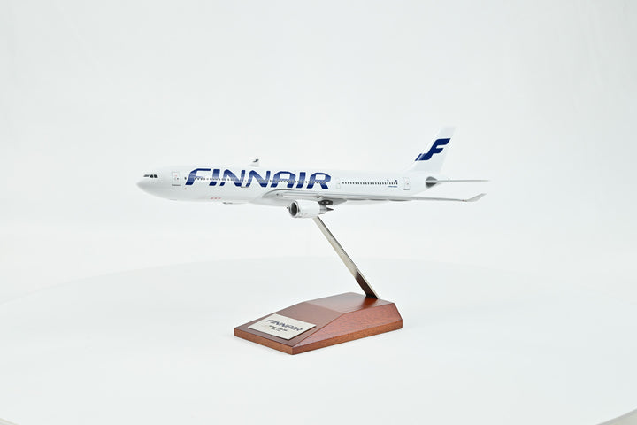 1:200 Finnair 330-300