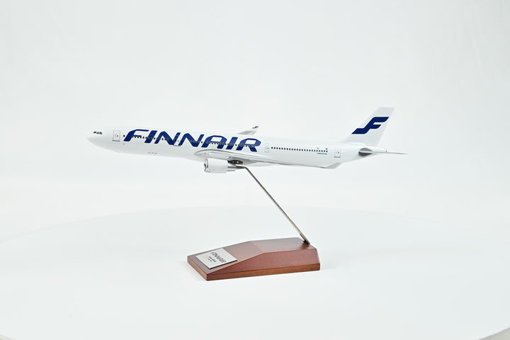 1:200 Finnair 330-300