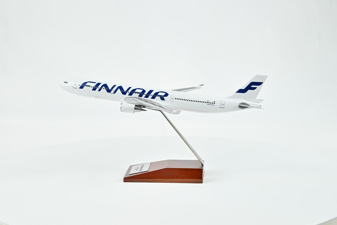 1:200 Finnair 330-300