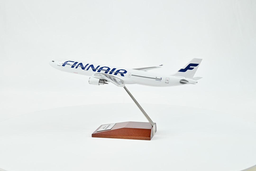 1:200 Finnair 330-300