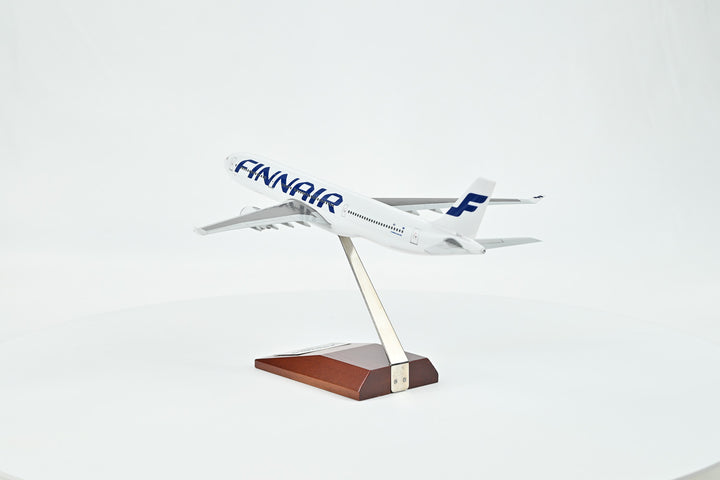 1:200 Finnair 330-300