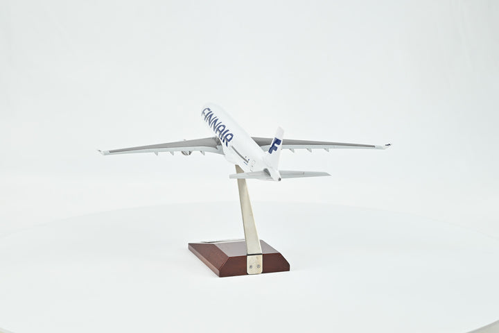 1:200 Finnair 330-300