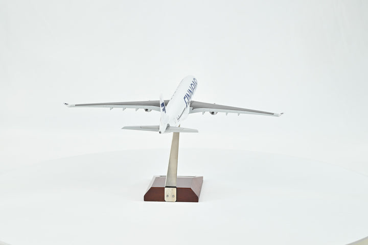 1:200 Finnair 330-300