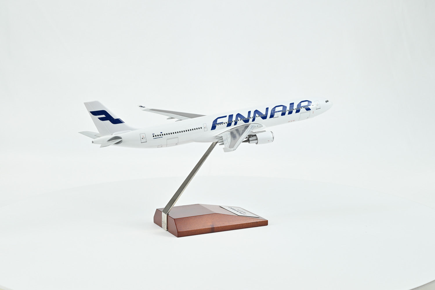 FINNAIR A330-300 マリメッコ 1/200 希少・美品】FINNAIR A330-300 1/200 マリメッコ Rare Finnair