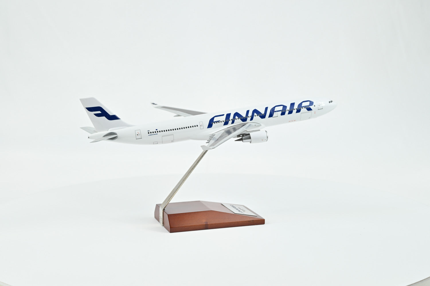 FINNAIR A330-300 マリメッコ 1/200 フ*ス様 【希少・美品】FINNAIR A330-300 1/200 マリメッコ
